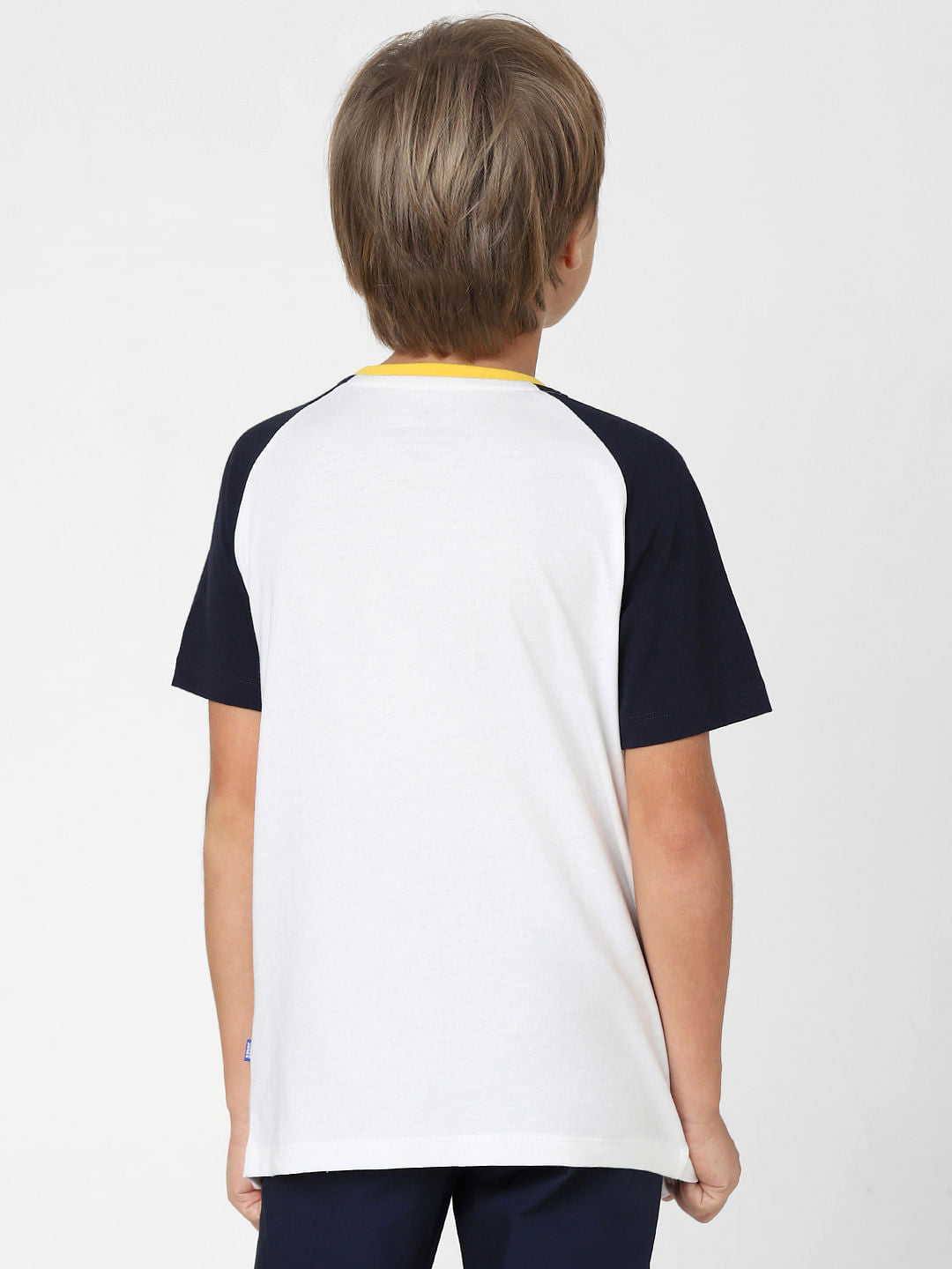 Boys White Colourblocked Crew Neck T-shirt