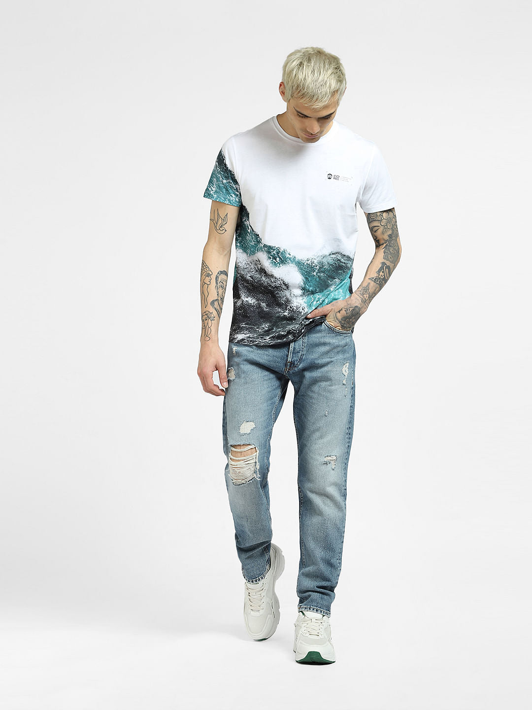 White Wave Graphic Print T-shirt