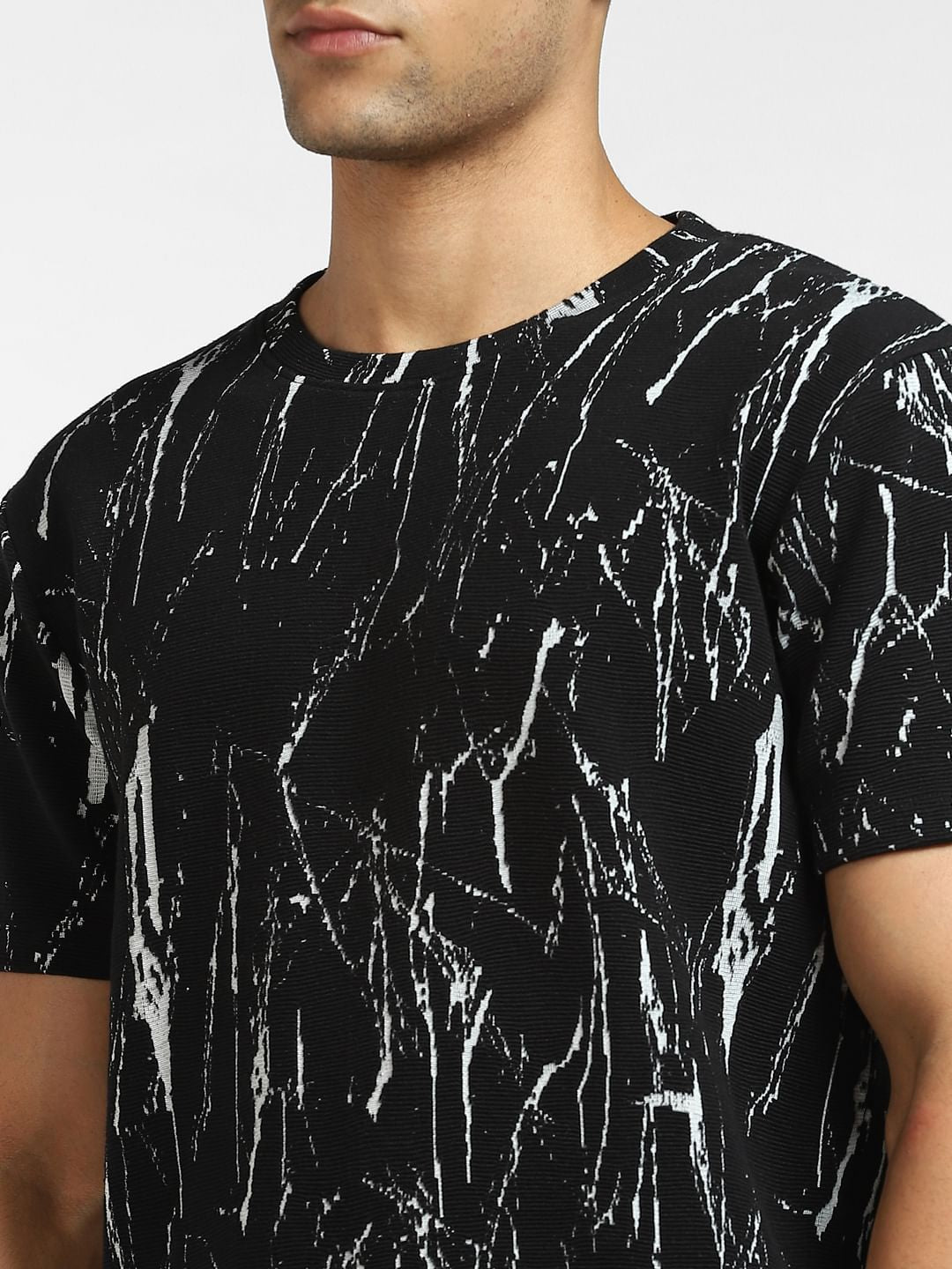 Black Abstract Print Crew Neck T-shirt