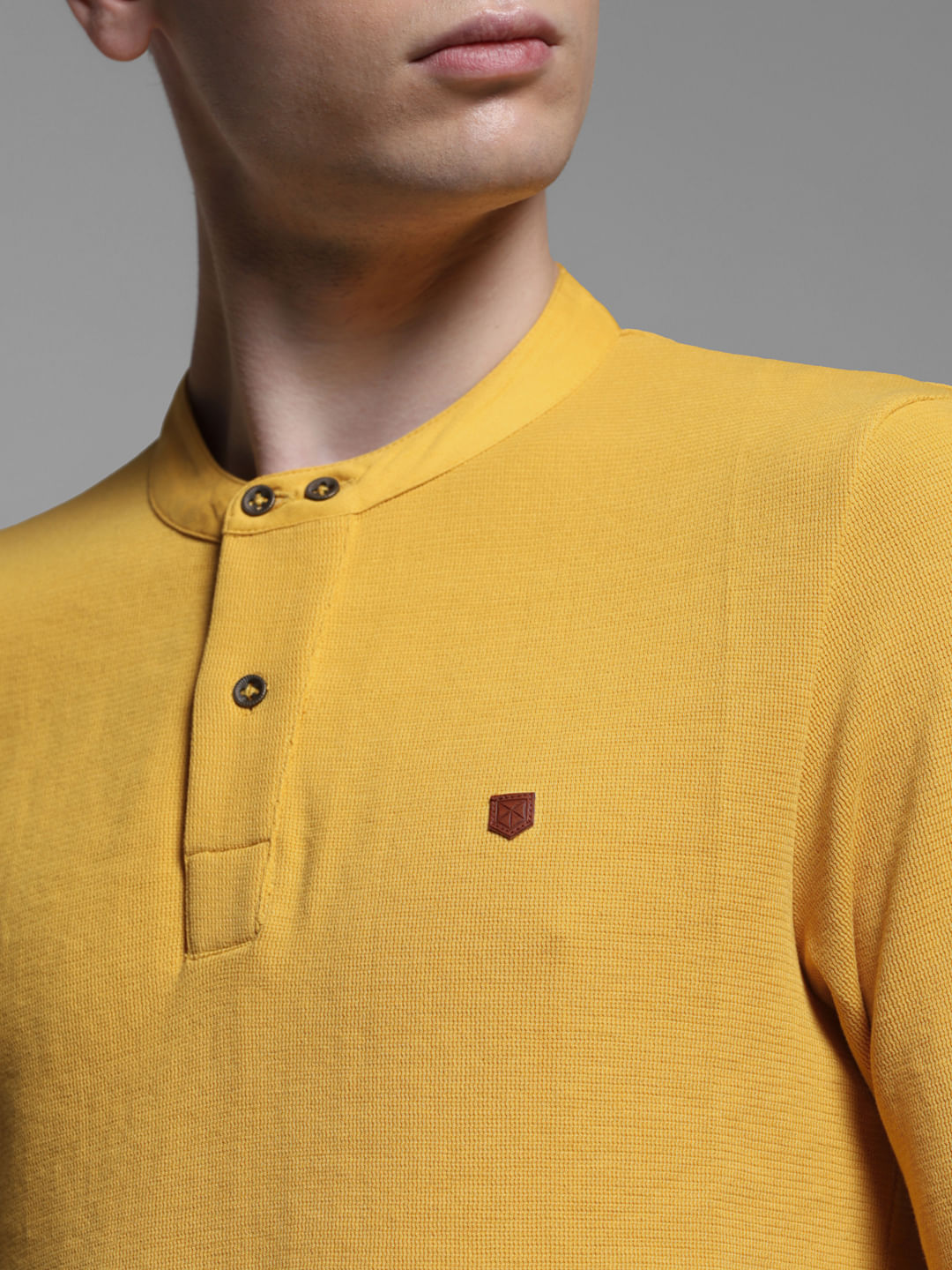 YELLOW HENLEY T-SHIRT