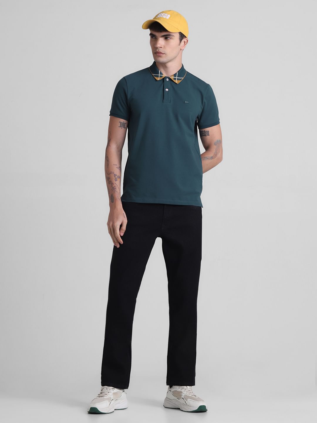 Black Mid Rise Clark Regular Fit Jeans