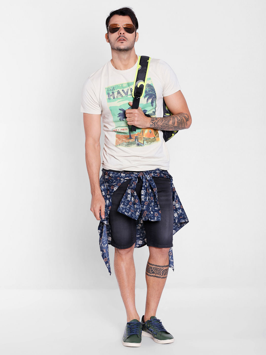 Off White Graphic Print Crew Neck T-Shirt