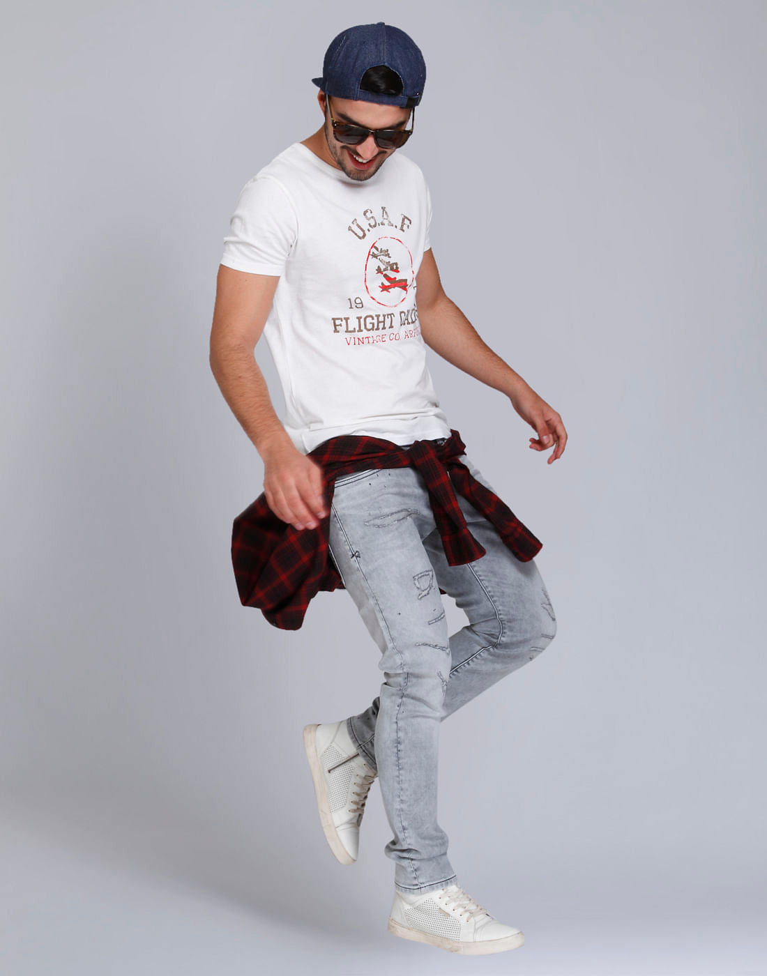 White Graphic Print Crew Neck T-Shirt