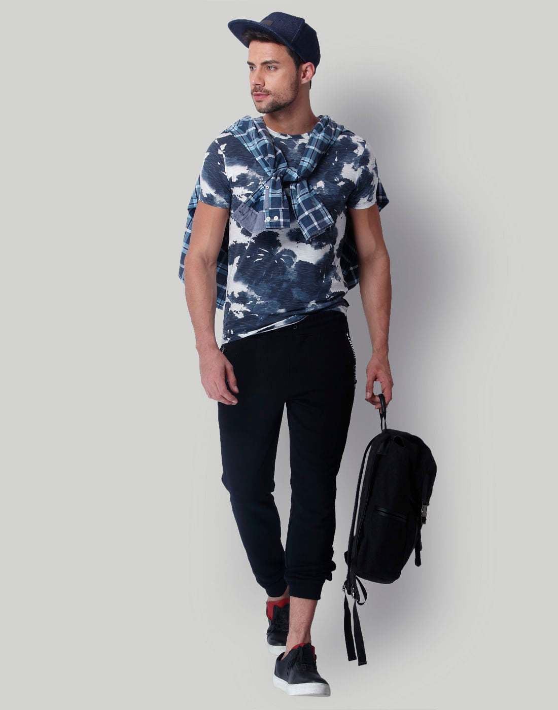 Black Mid Rise Slim Fit Sweatpants