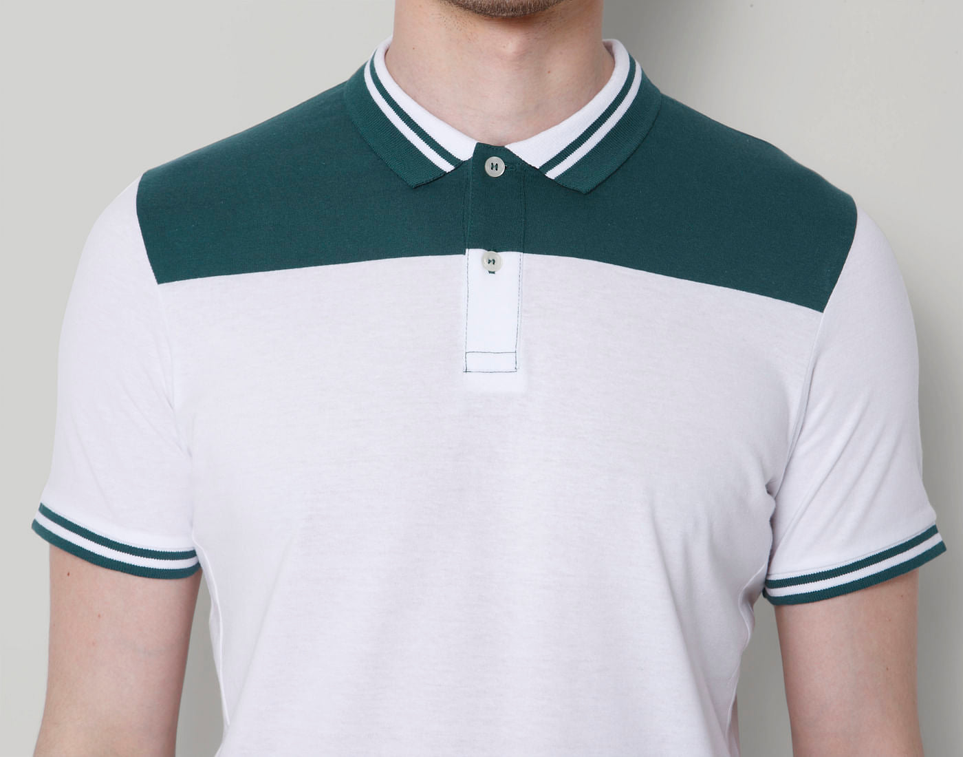 While Colour Blocked Polo T-Shirt