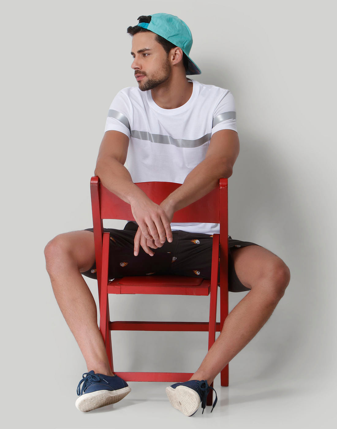Grey Skull Print Regular Fit Shorts