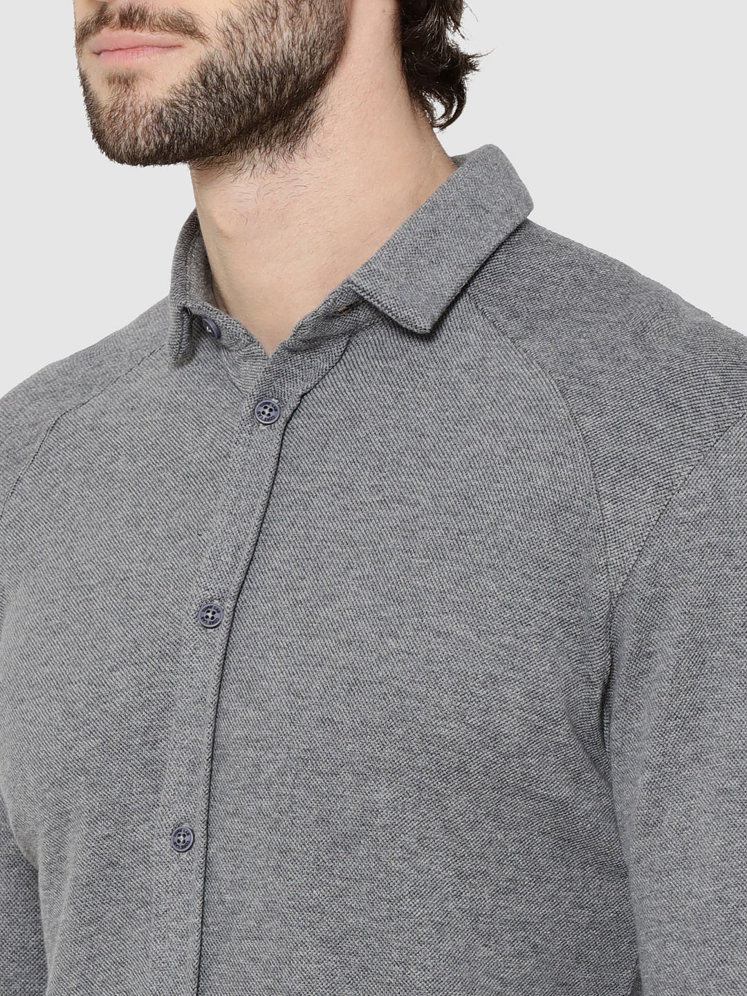 Light Grey Raglan Sleeves Knit Shirt