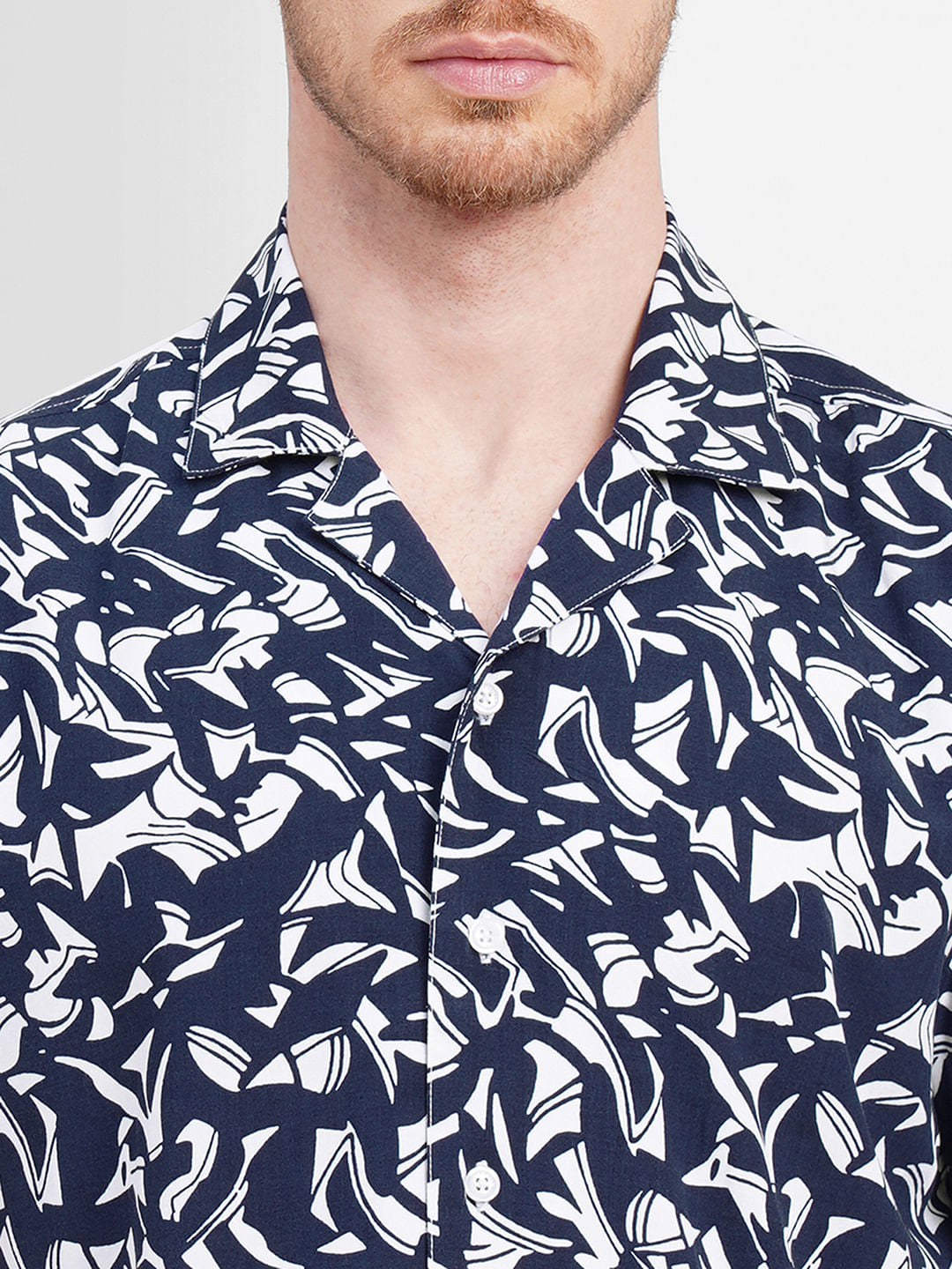 White All Over Print Short Sleeves Shirt