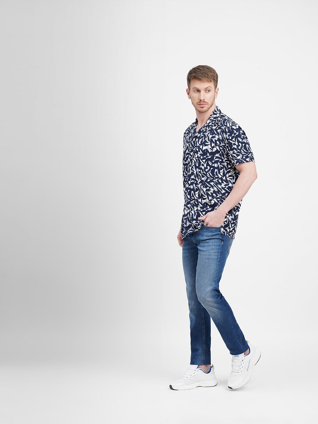 White All Over Print Short Sleeves Shirt