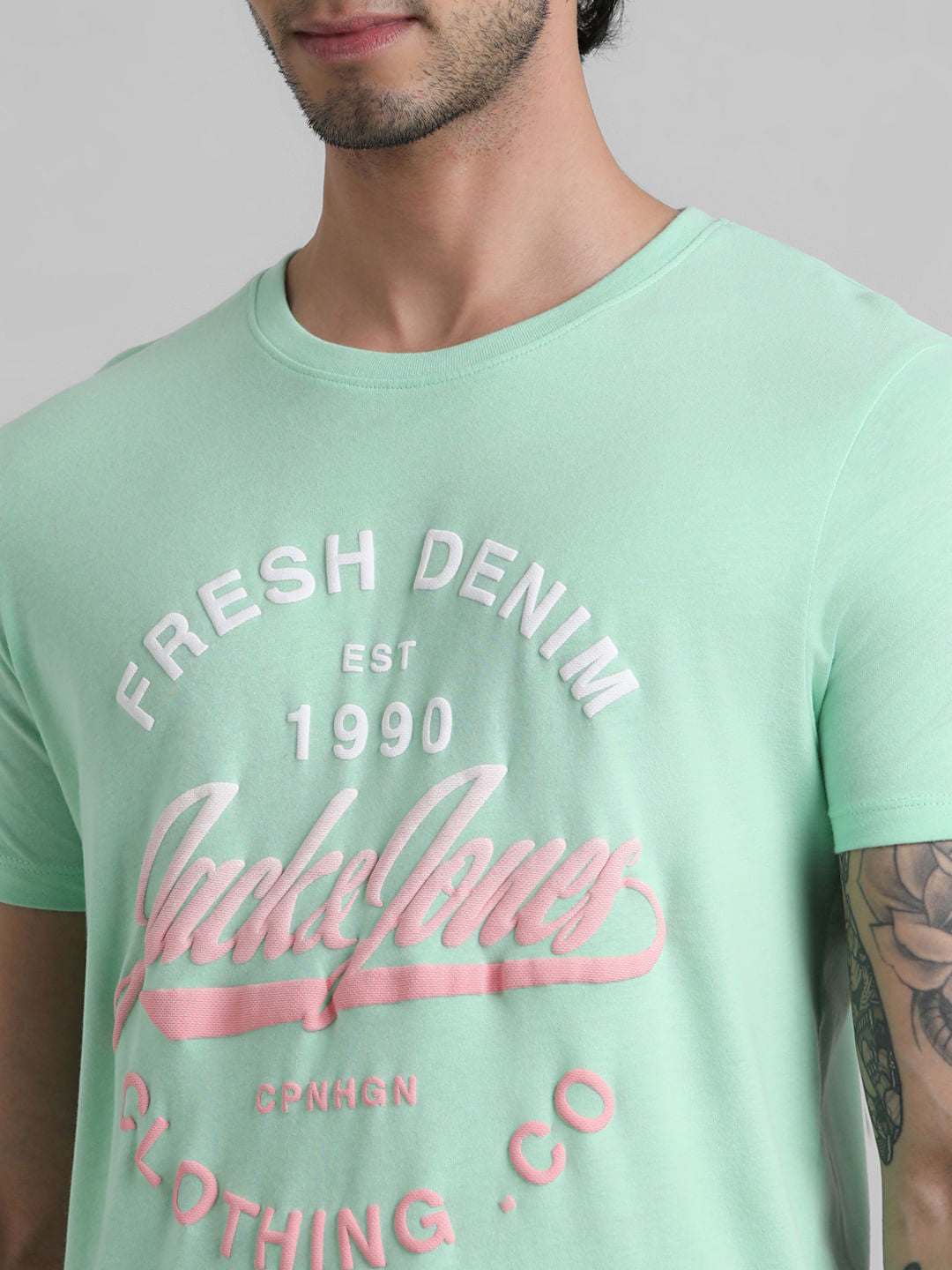 Green Logo Text Crew Beck T-shirt