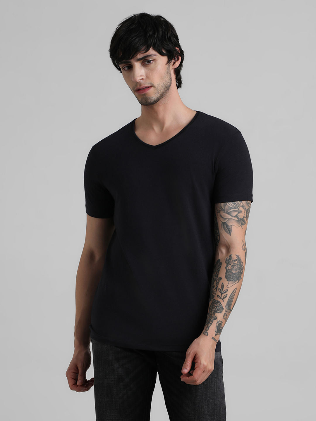 Black Solid V-Neck T-shirt