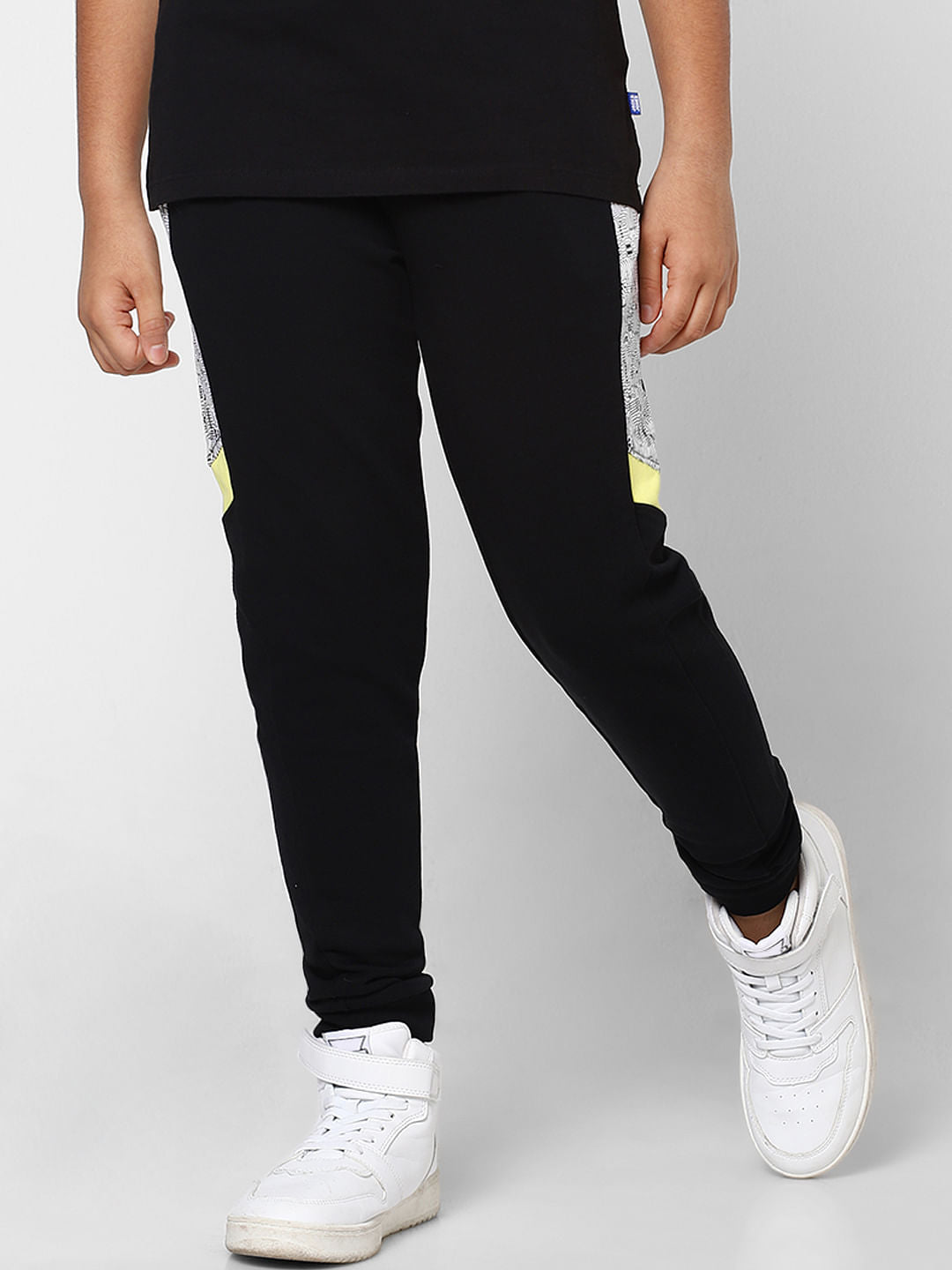 BOYS Black Graphic Print Sweatpants