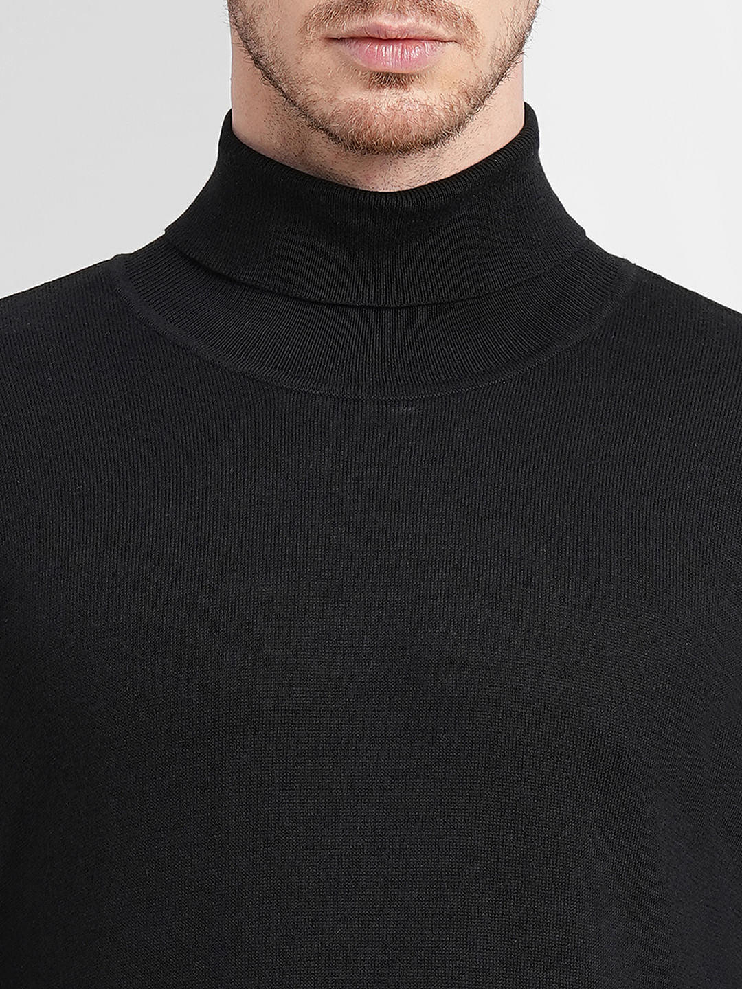 Black High Neck Pullover