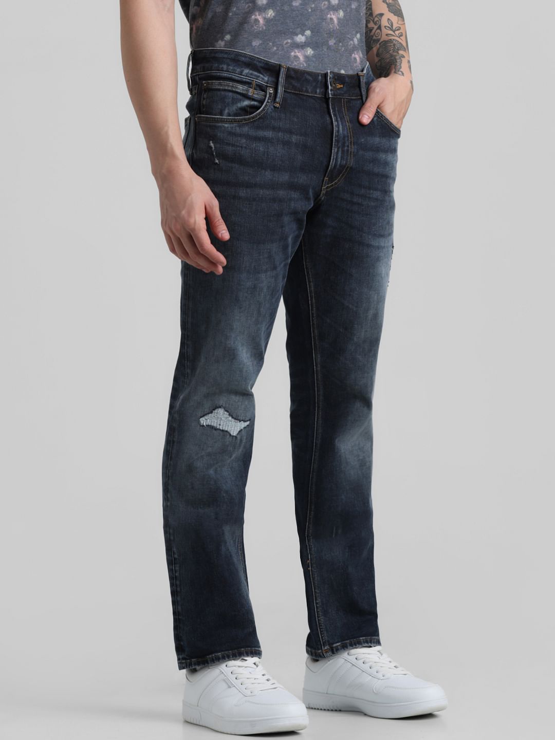 Distressed Low Rise Regular Fit Jeans