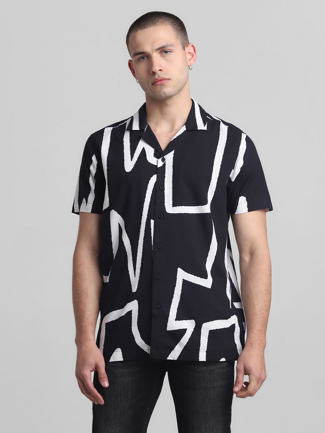 Black Abstract Print Short Sleeves Shirt
