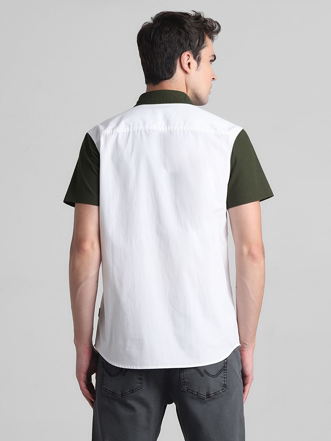 Green Colourblocked Short Sleeves Shirt