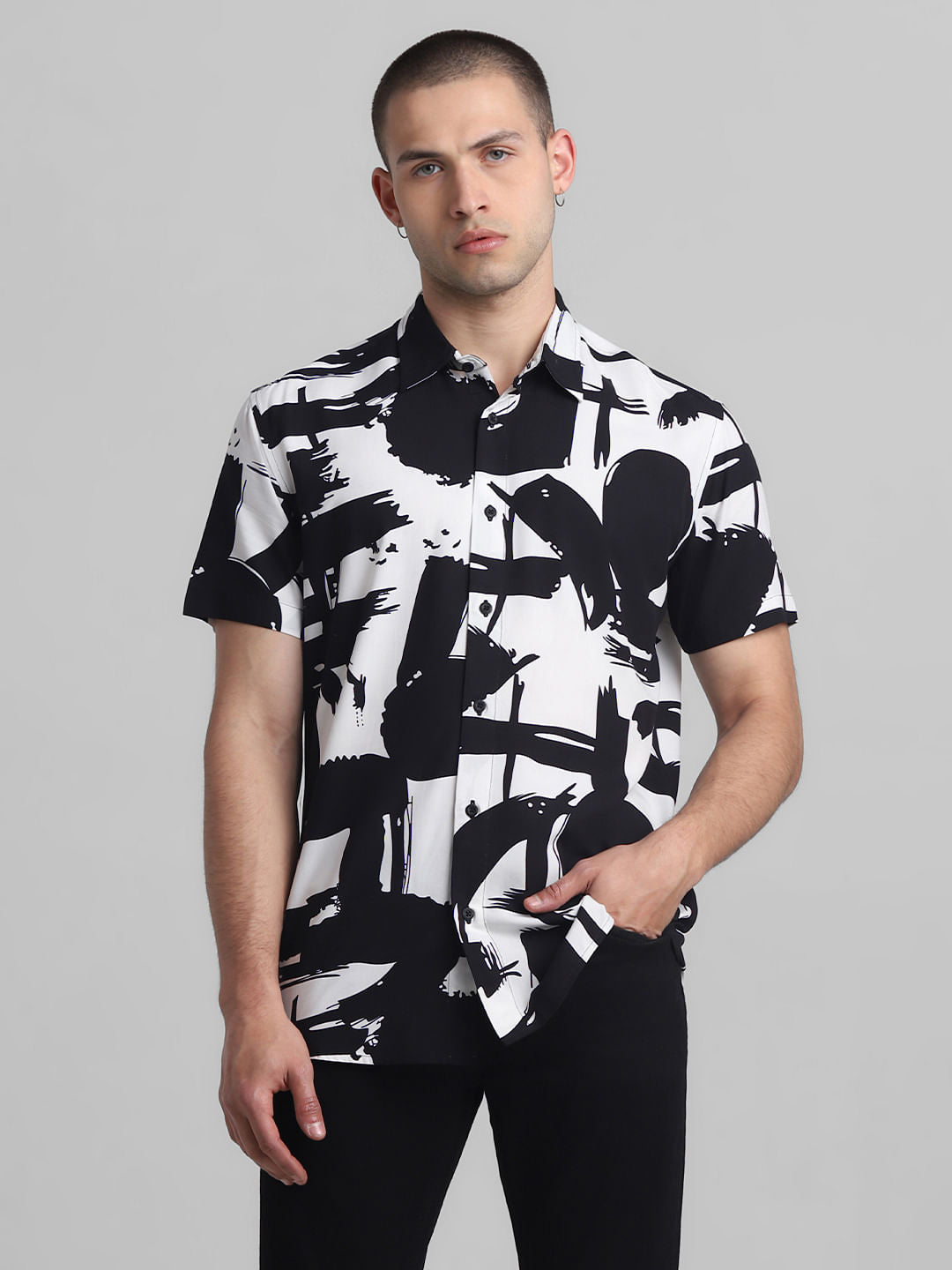 Black Abstract Print Short Sleeves Shirt