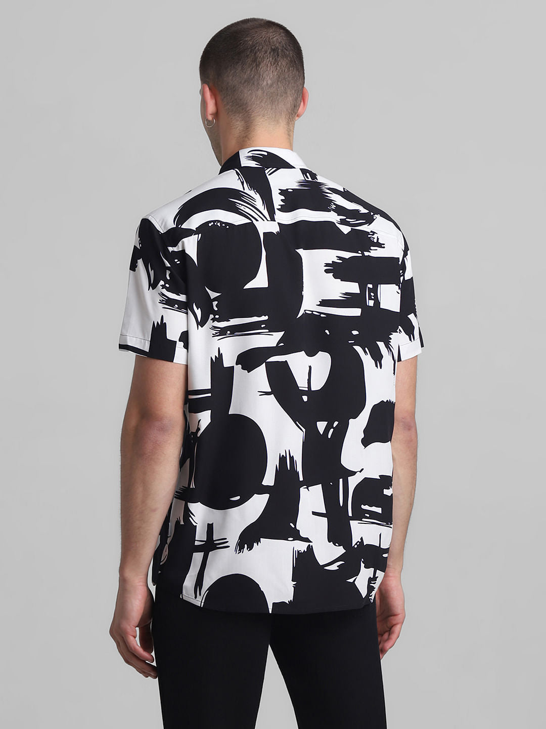 Black Abstract Print Short Sleeves Shirt