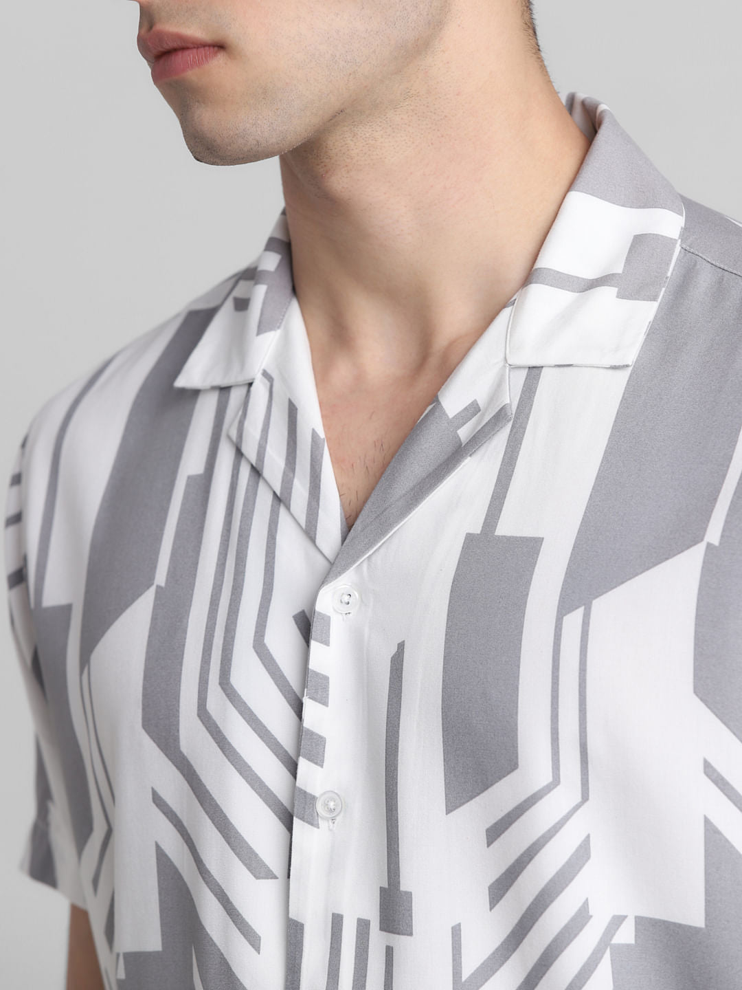 White Abstract Print Short Sleeves Shirt