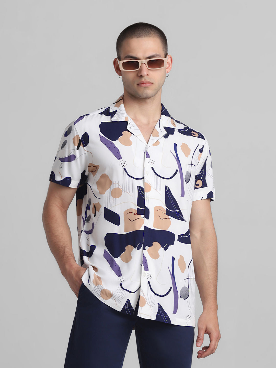 White Abstract Print Short Sleeves Shirt