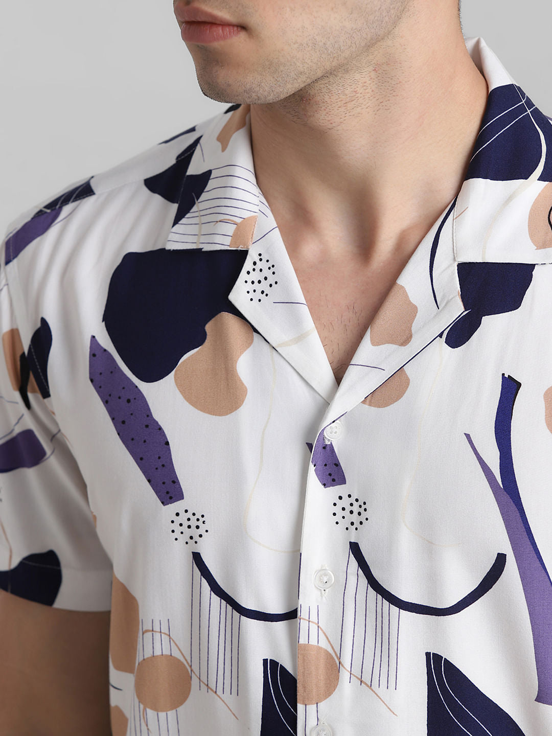 White Abstract Print Short Sleeves Shirt