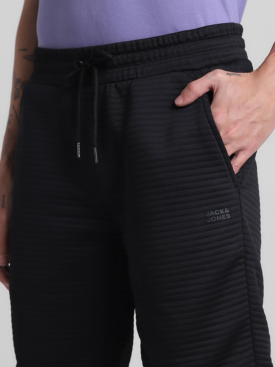 Black Mid Rise Textured Shorts
