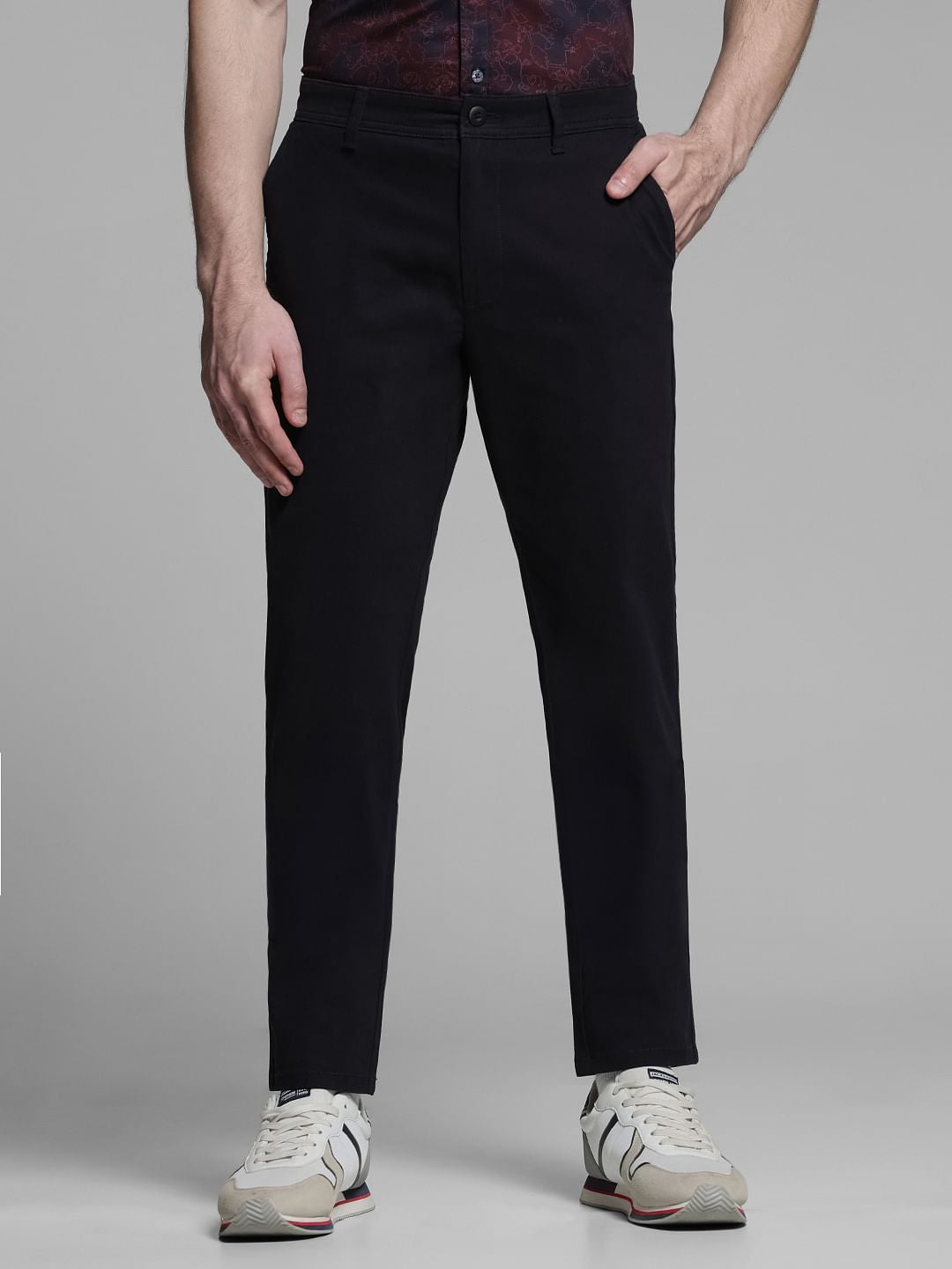 Black Mid Rise Slim Fit Pants