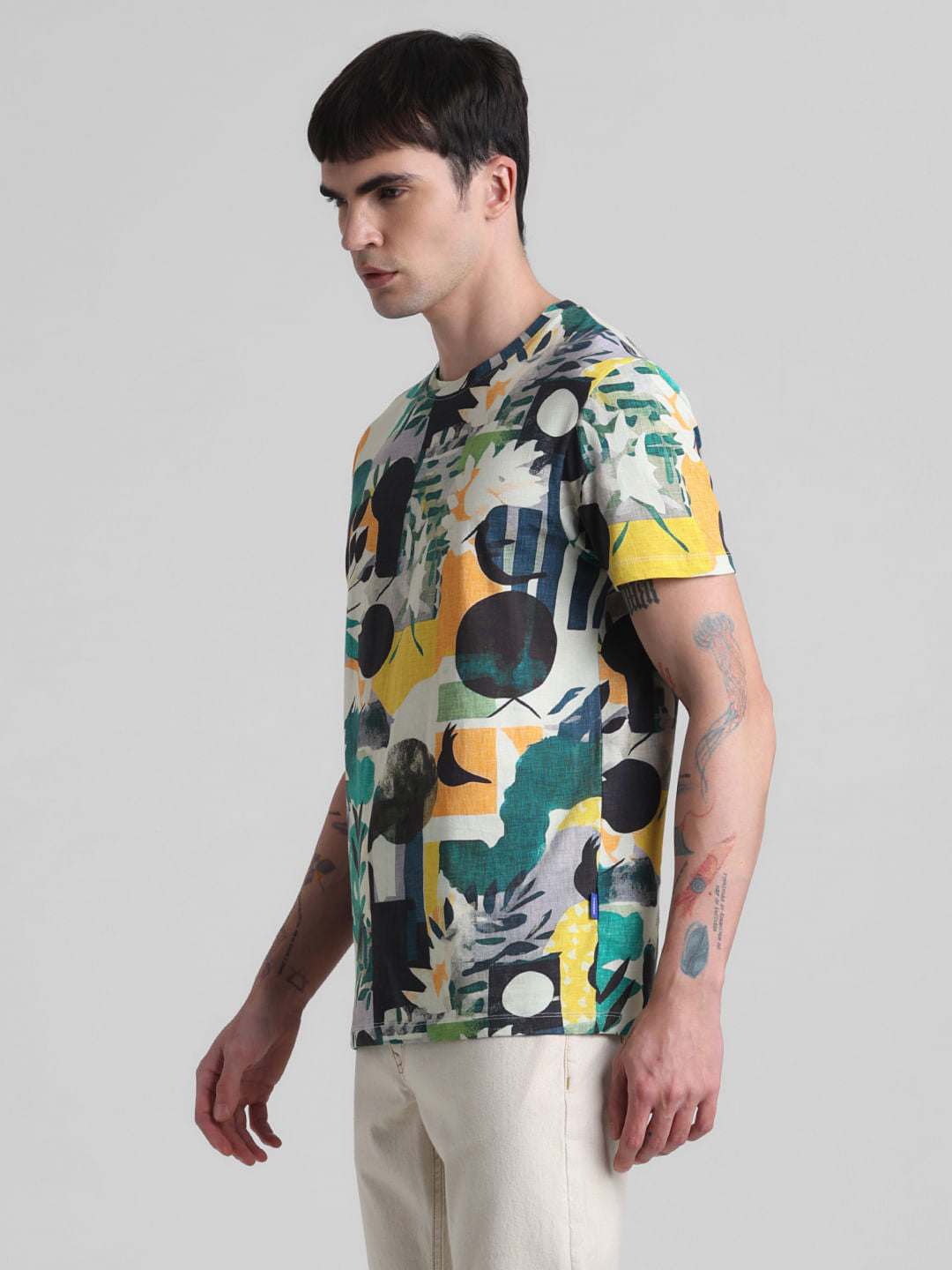 White Tropical Print T-shirt