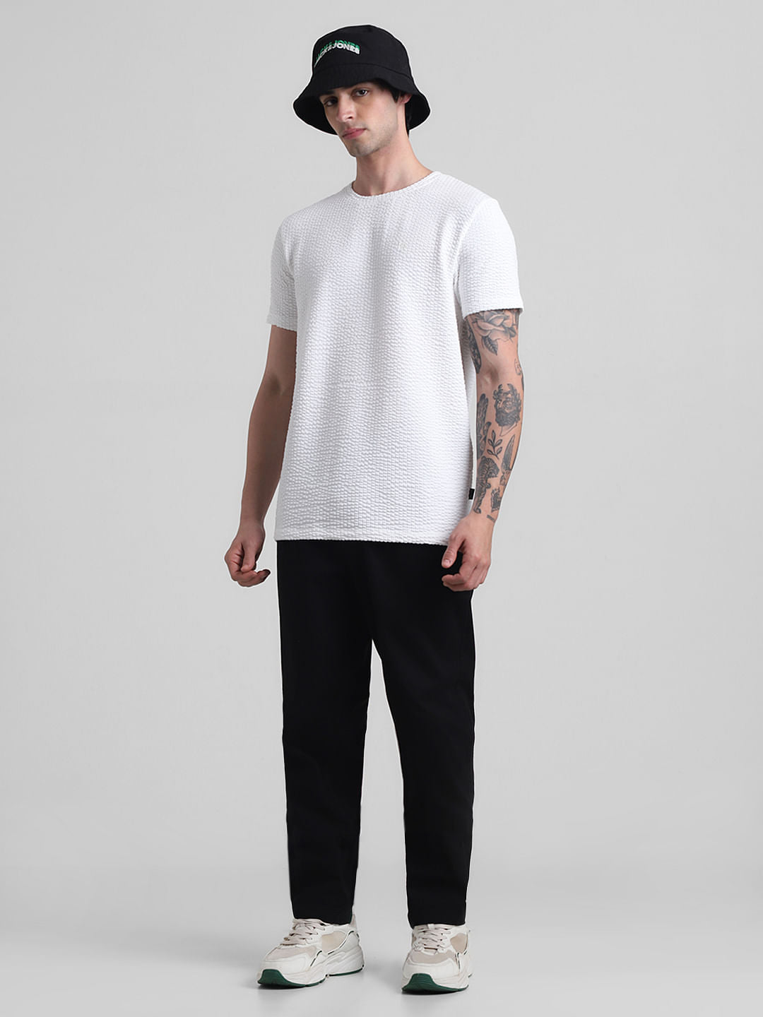 Black Mid Rise Pleated Chinos