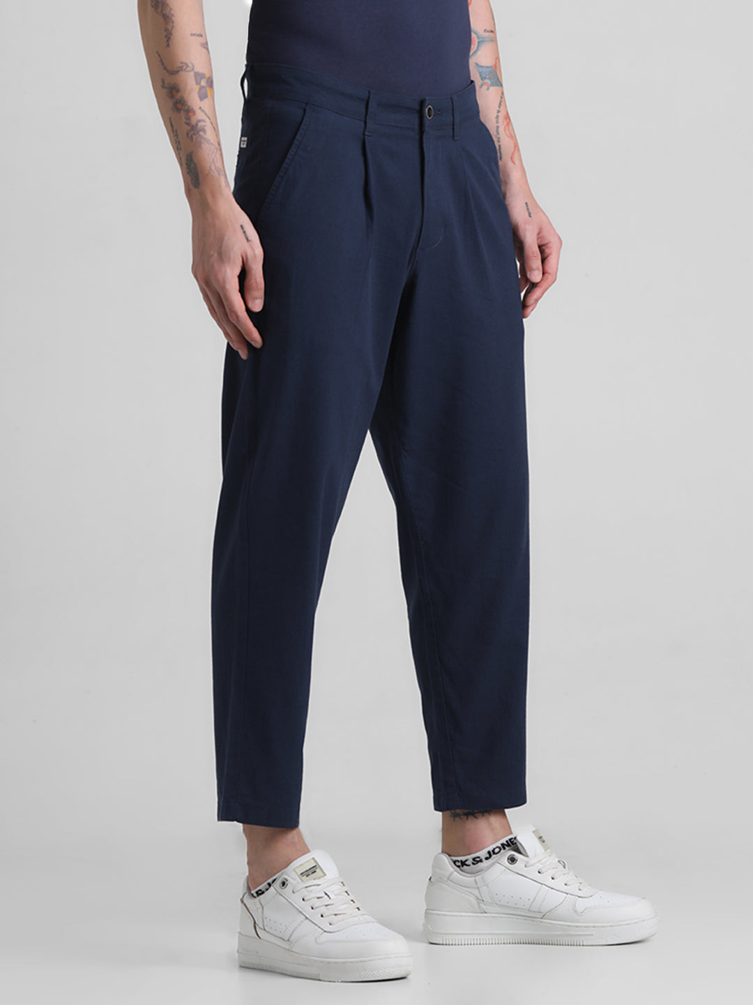 Men's Navy Blue Cotton-Linen Pleated Tapered Cropped Trousers