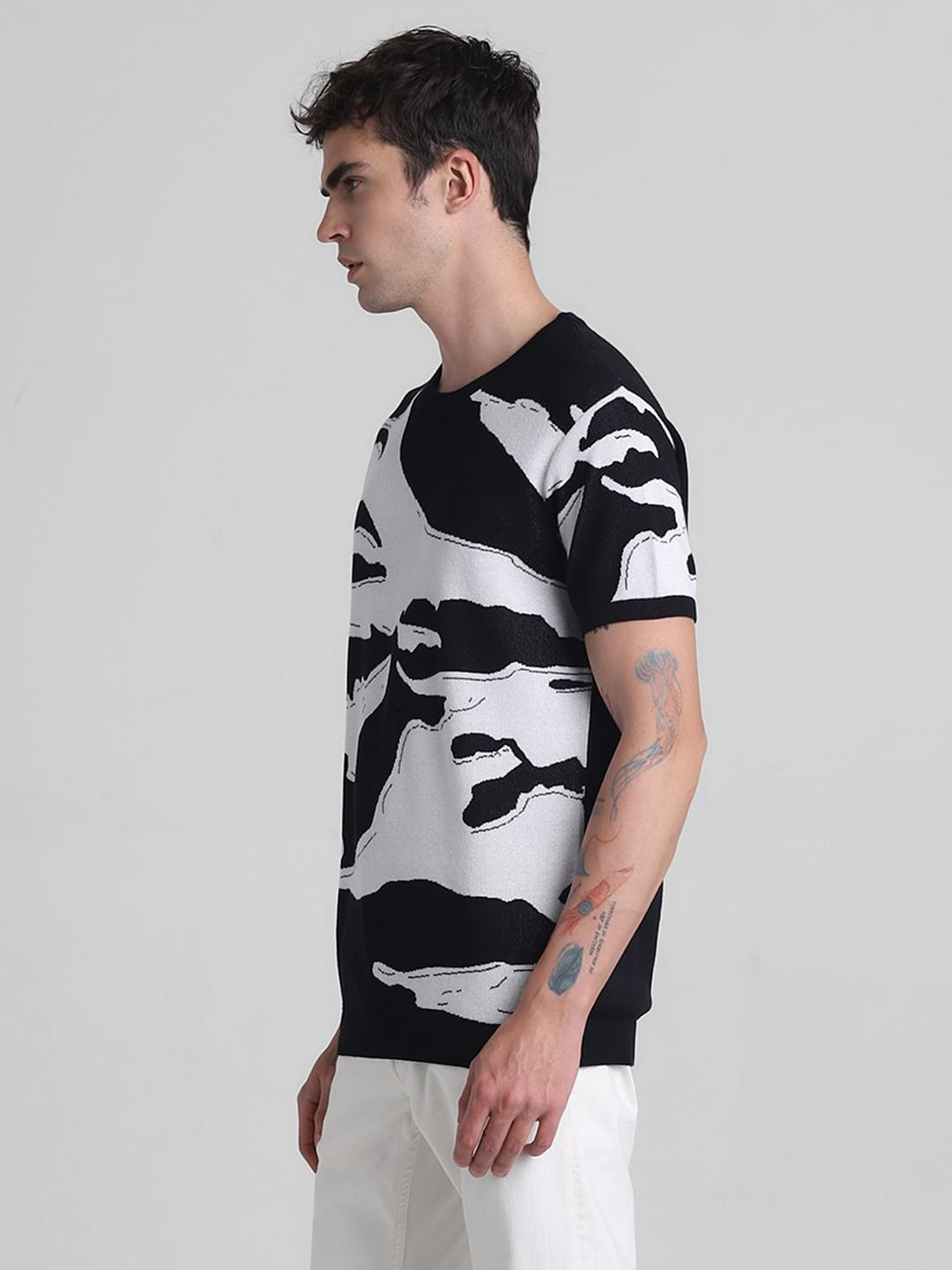 Black Printed Jacquard T-shirt