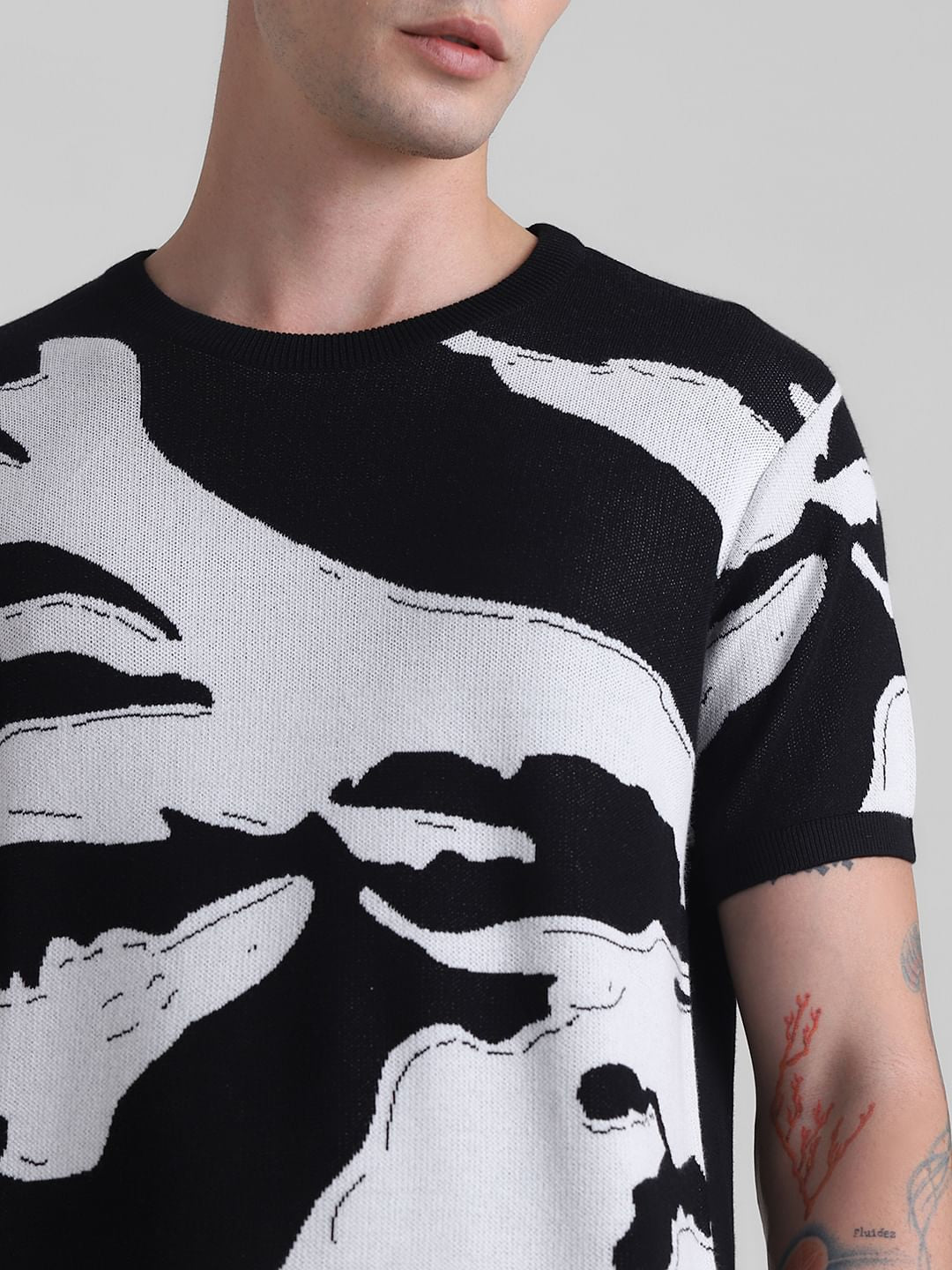 Black Printed Jacquard T-shirt