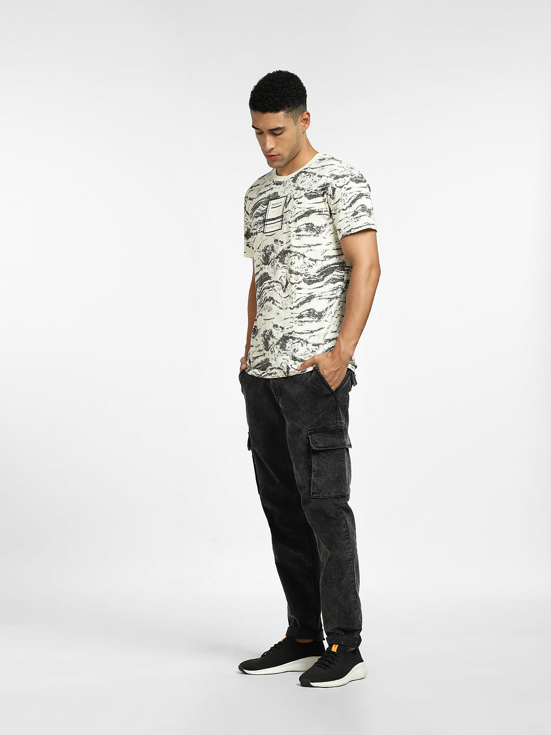 White Abstract Print Crew Neck T-shirt