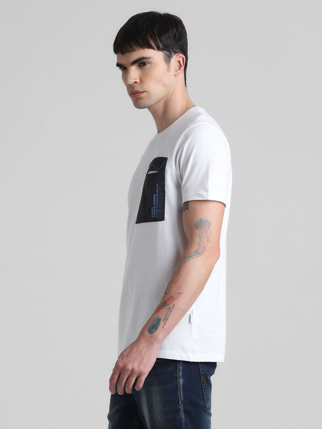 White Pocket Detail Crew Neck T-shirt