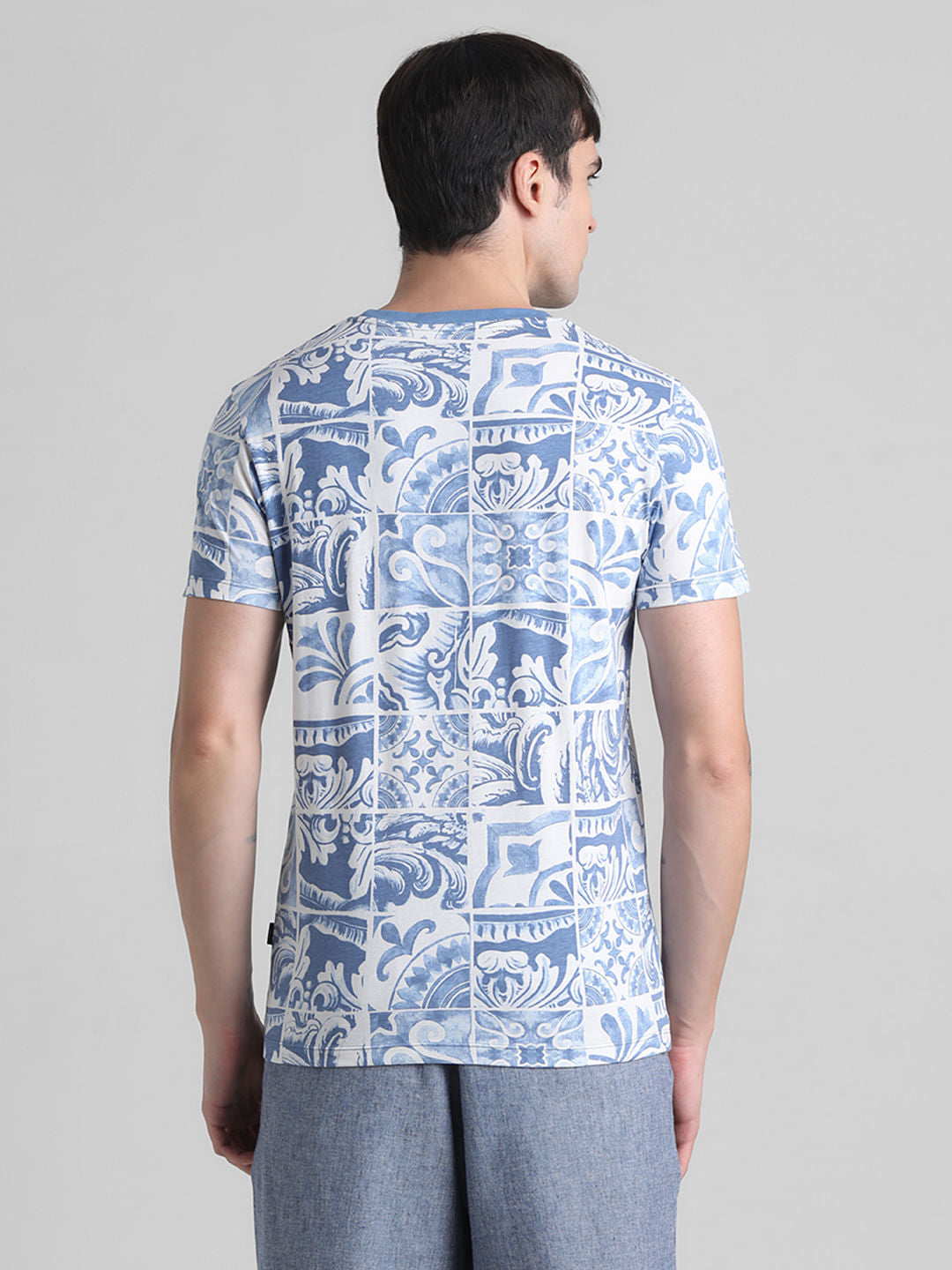 Blue Tile Graphic Print T-shirt