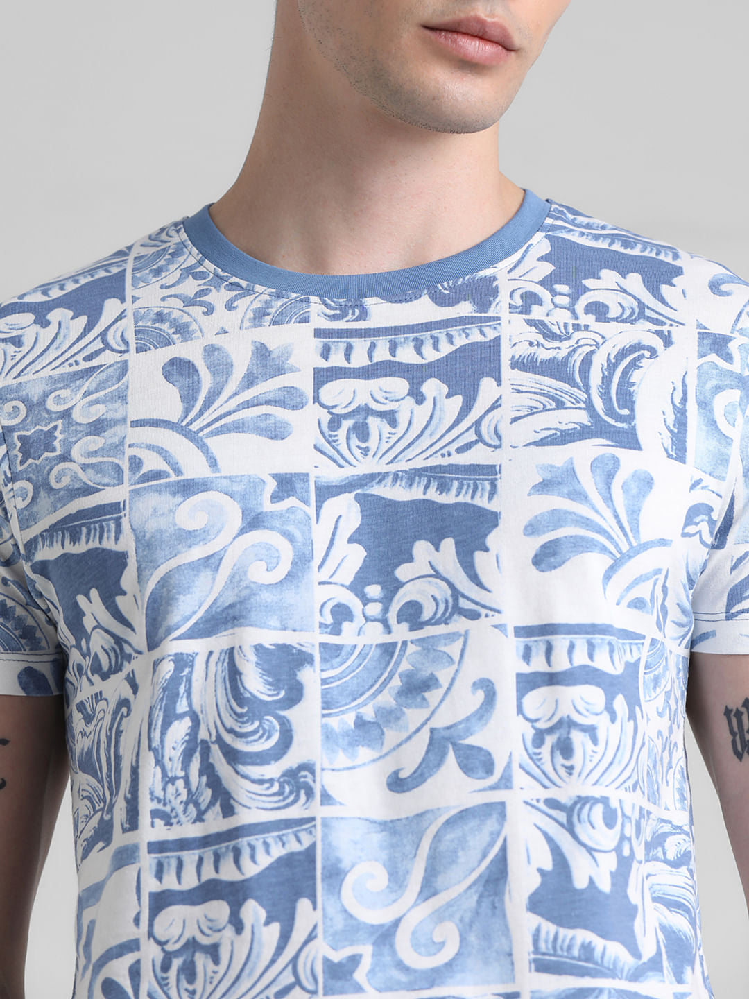 Blue Tile Graphic Print T-shirt