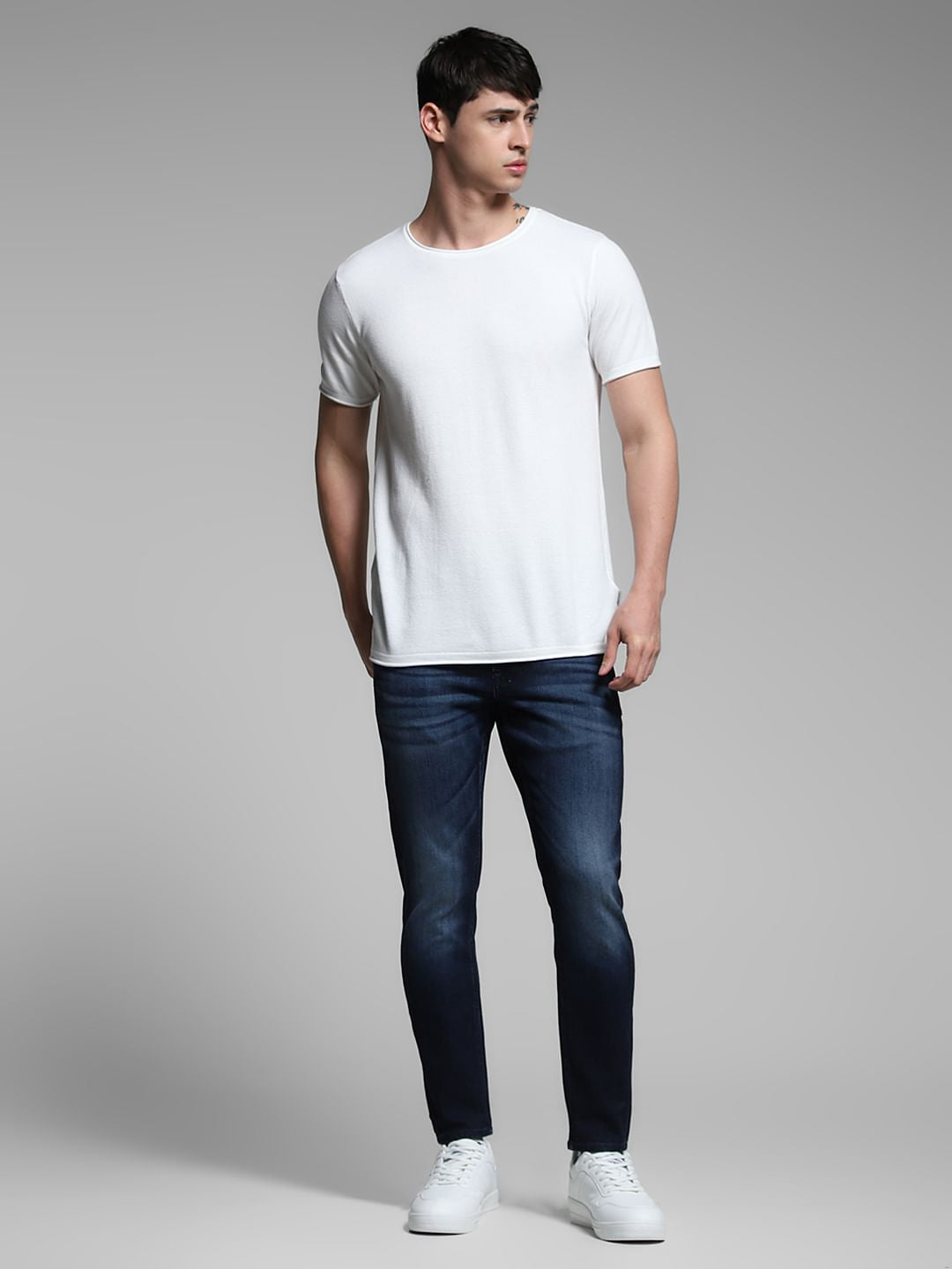 White Crew Neck Knitted T-shirt