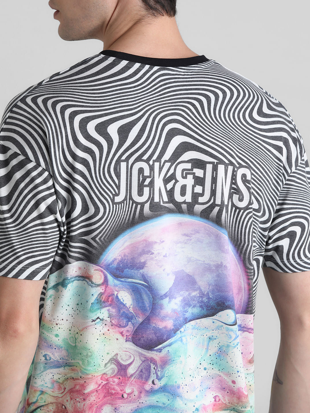 White Illusion Print Crew Neck T-shirt