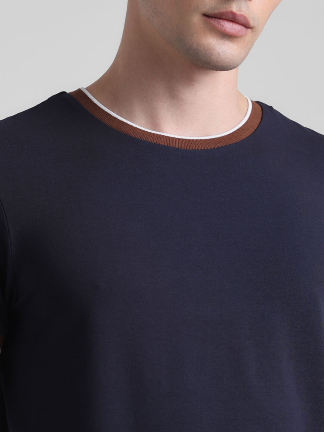 Blue Contrast Tipping Crew Neck T-shirt