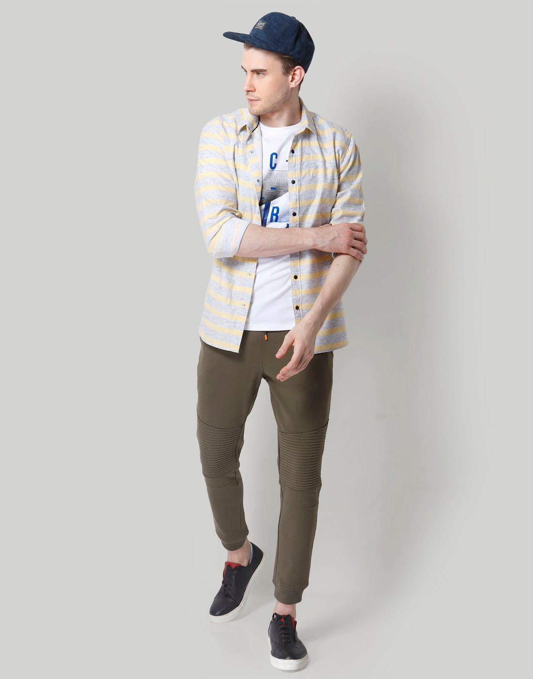 White Graphic Print Crew Neck T-Shirt