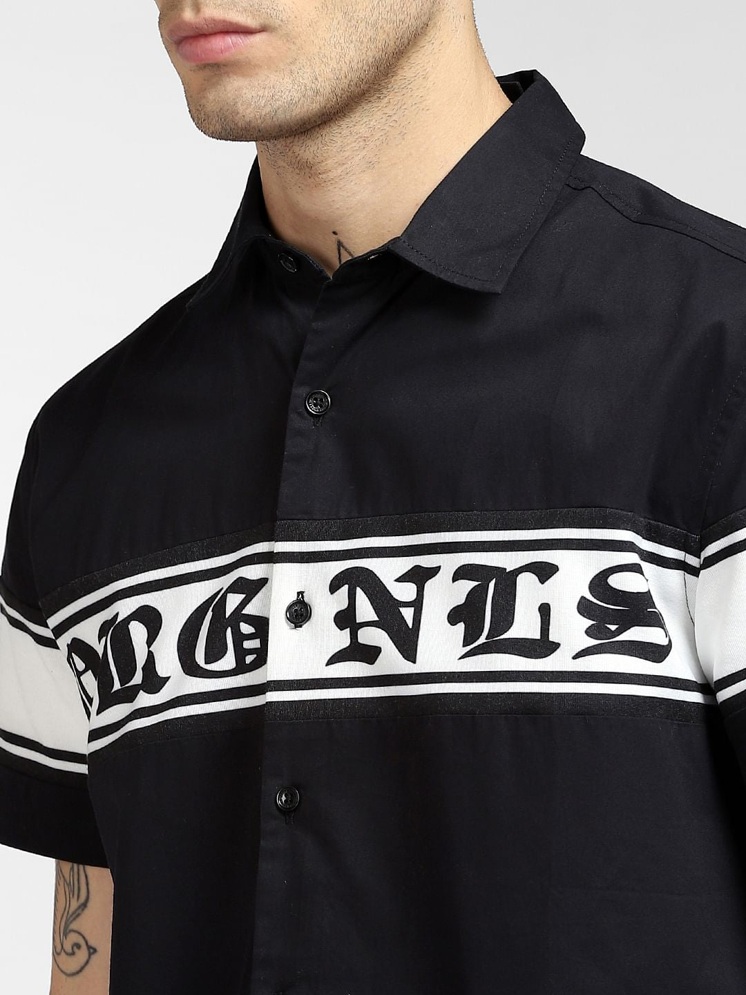 Black Graphic Print Short Sleeves Shirt