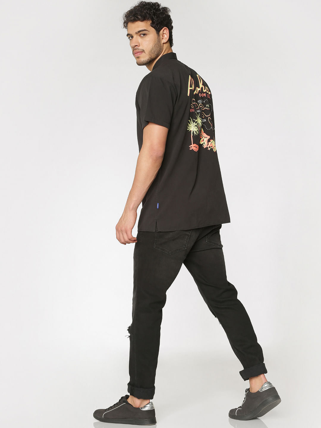 Black Back Graphic Print Short Sleeves Shirt