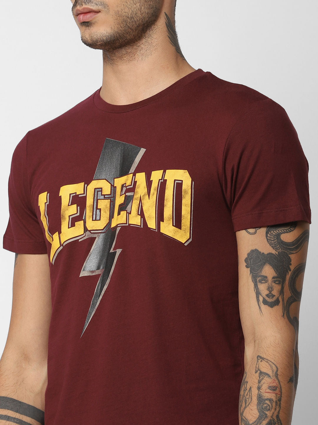 Burgundy Graphic Print Crew Neck T-shirt
