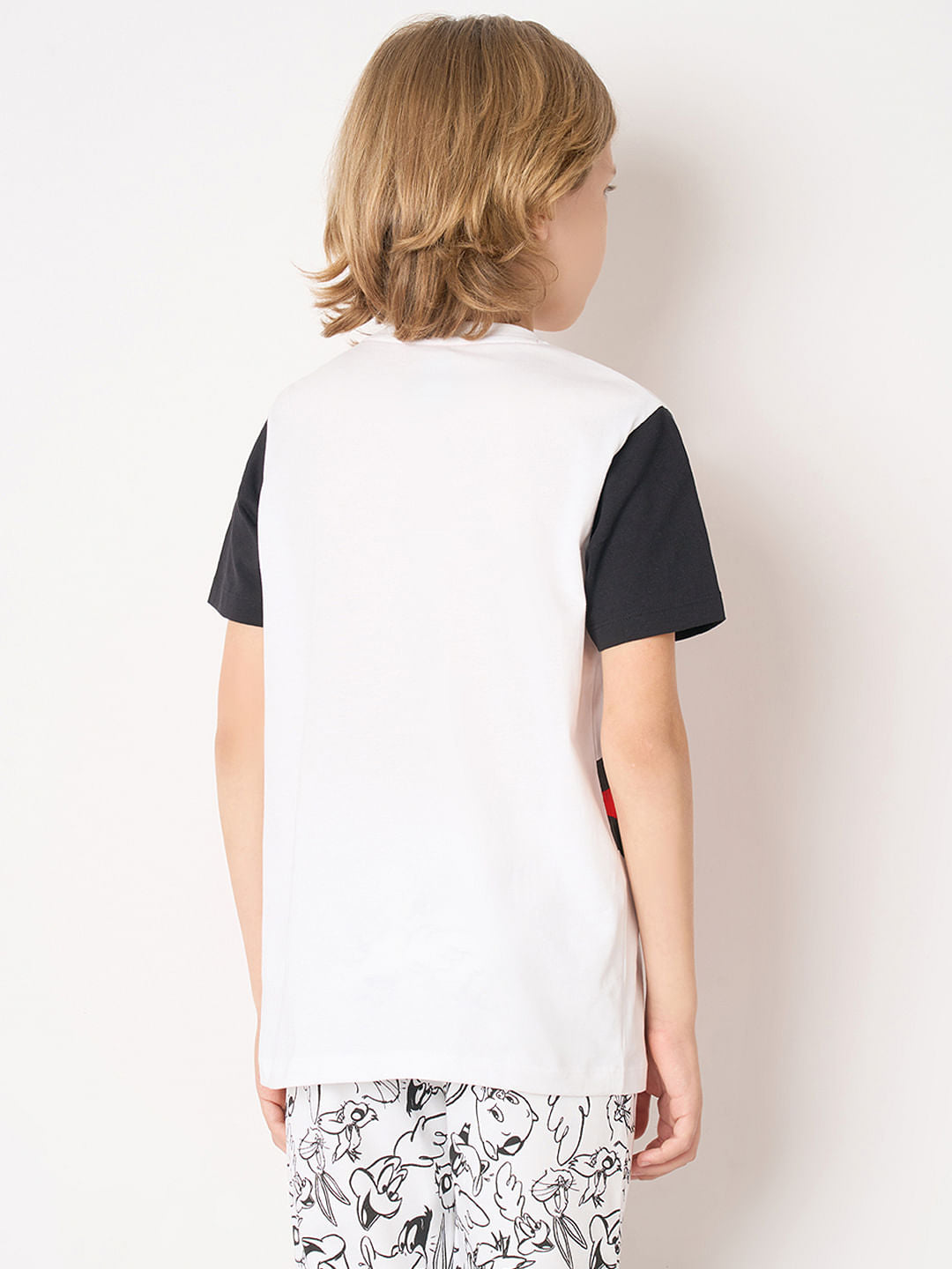 Looney Tunes White Bugs Bunny Colourblocked T-shirt