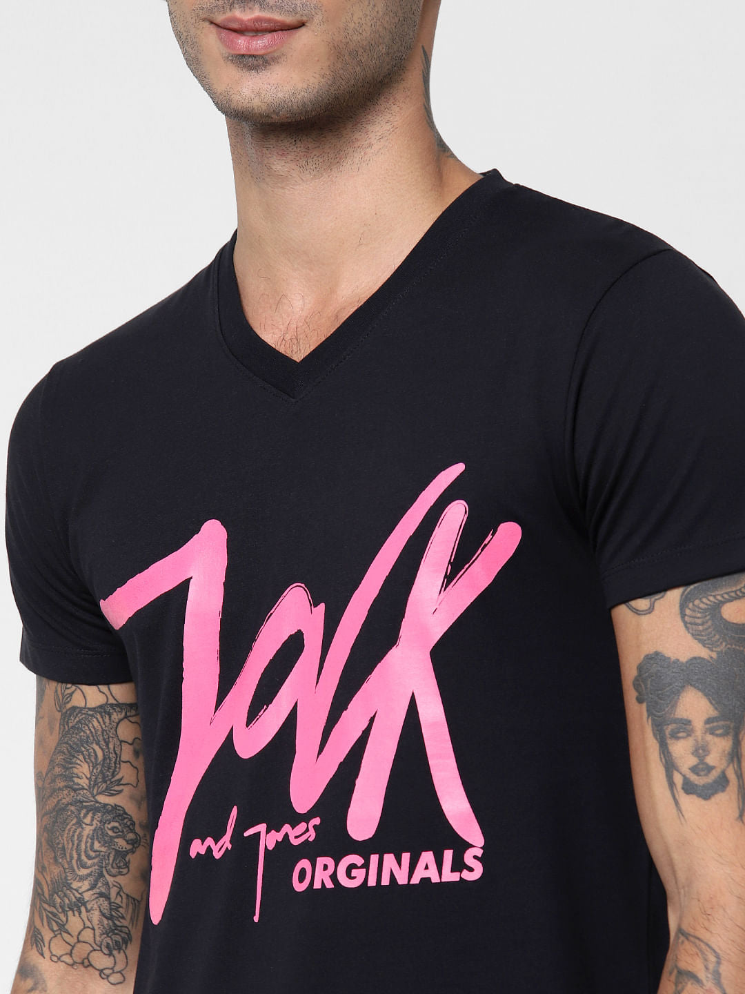 Black Graphic Print V Neck T-shirt