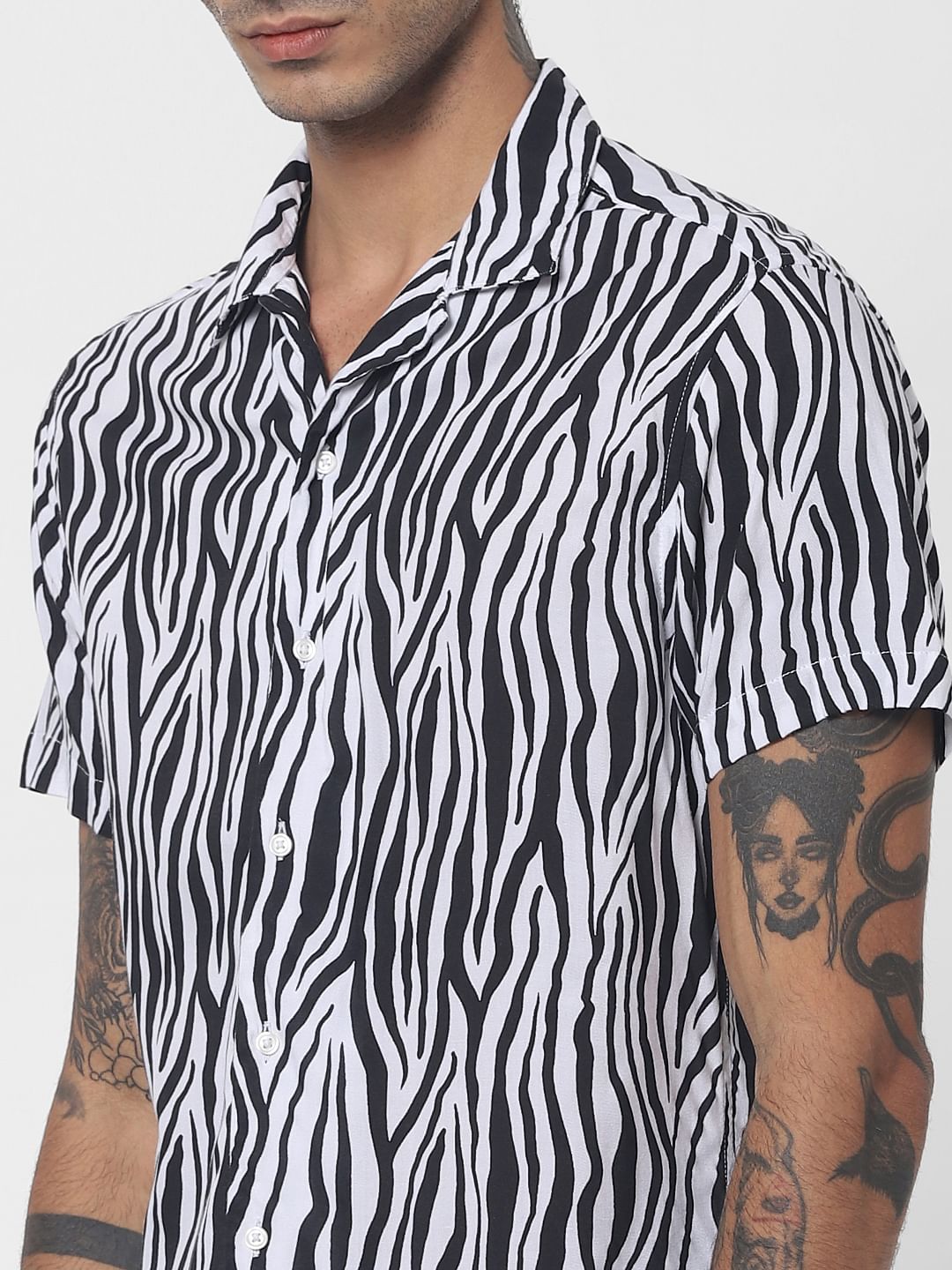 White Animal Print Short Sleeves Shirt
