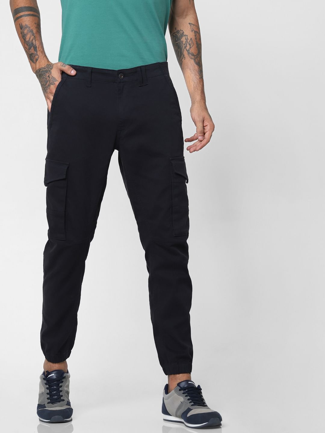 Black Low Rise Anti-Fit Cargo Pants