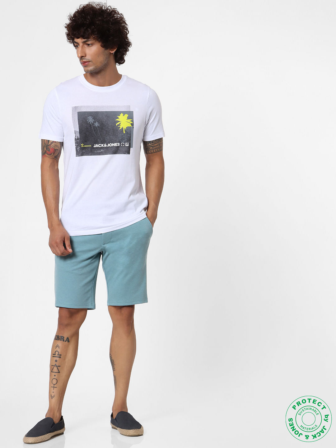 White Graphic Print T-shirt