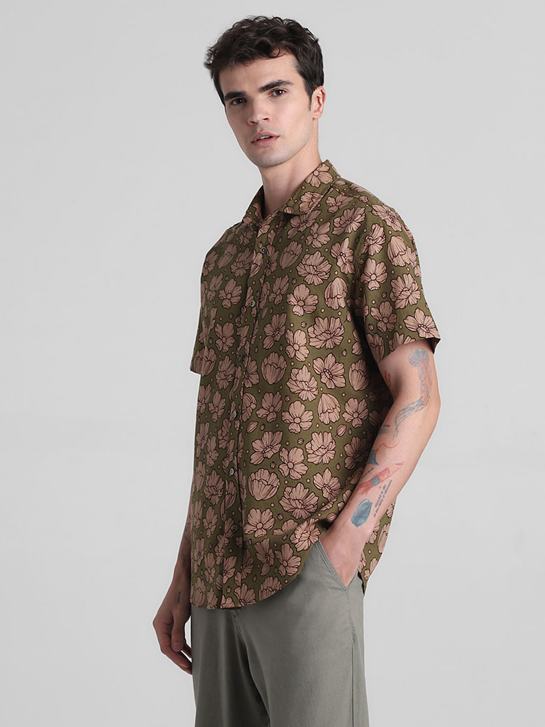 Green Floral Short Sleeves Shirt