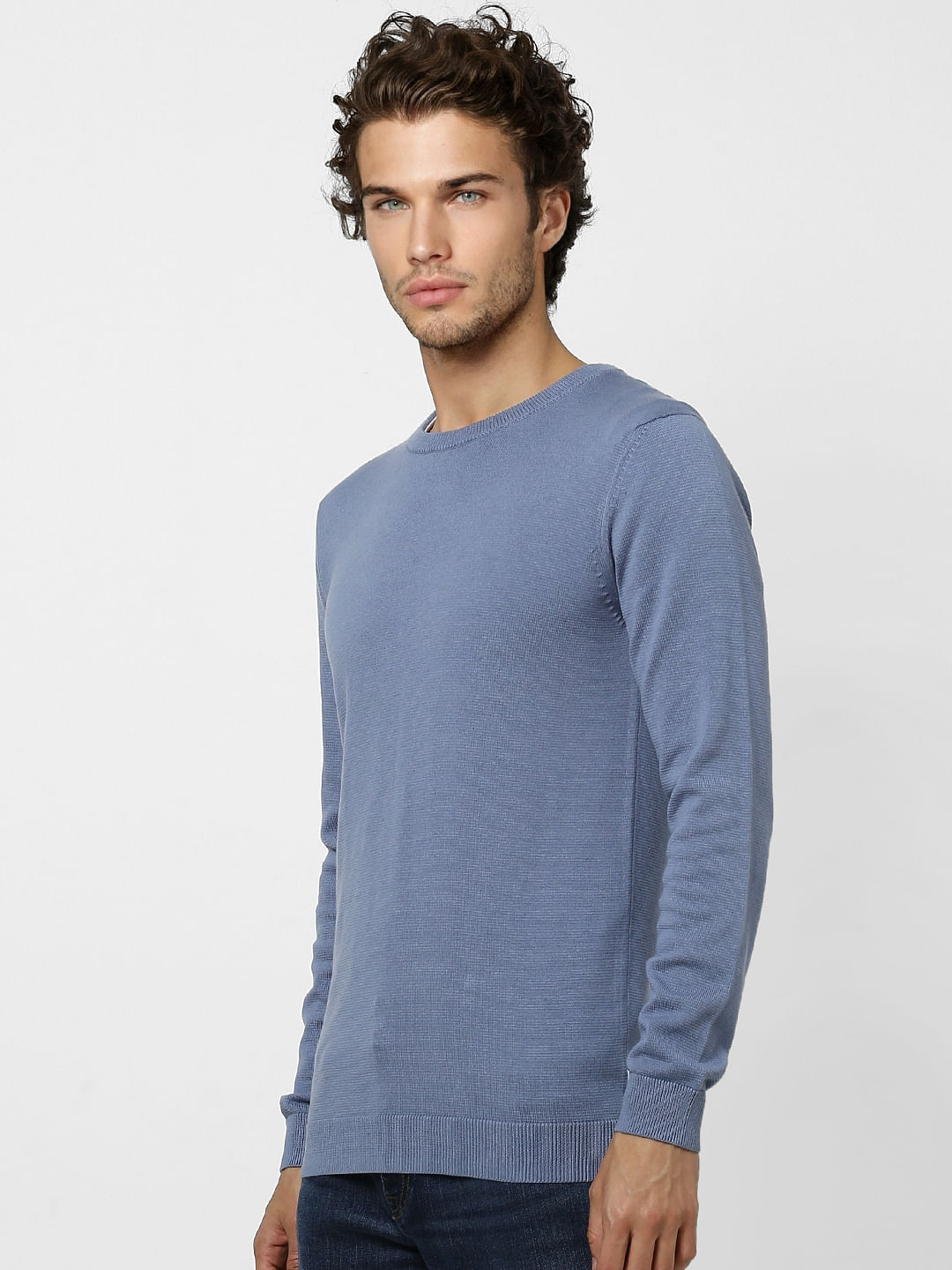 Blue Pullover